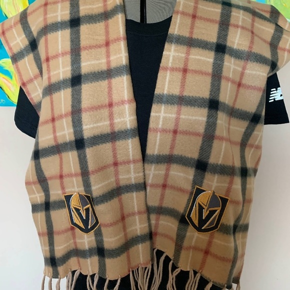 Vegas Golden Knights scarf - Picture 2 of 6